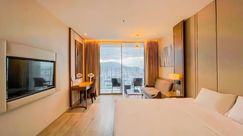 Căn Hộ Nhìn Ra Thành Phố