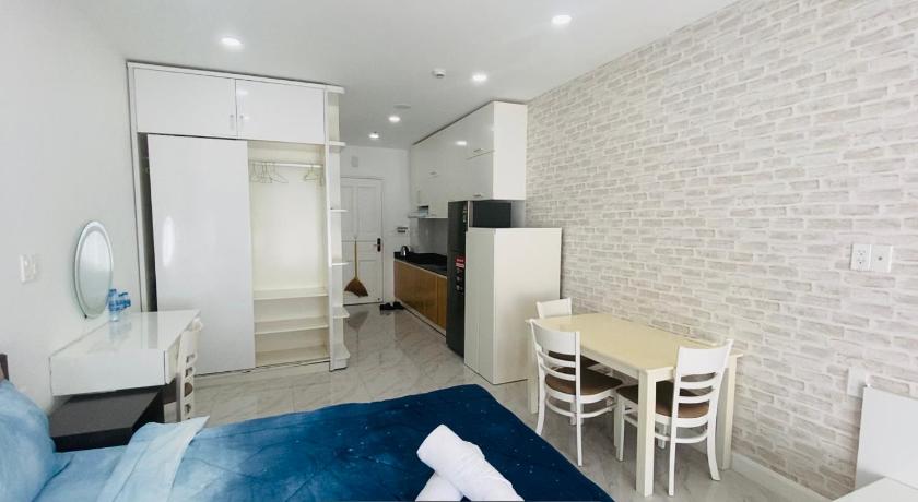 Studio Nhìn Ra Biển