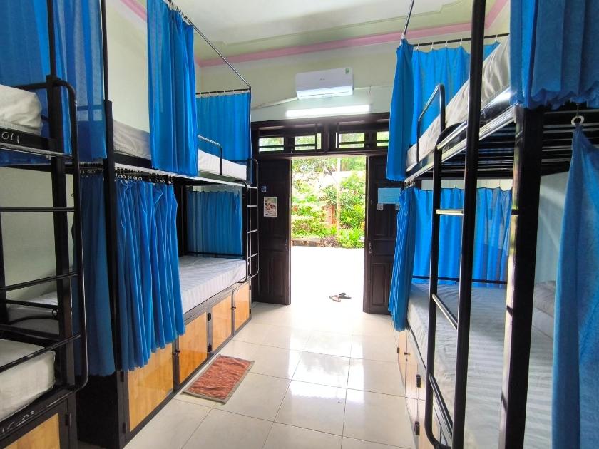 Giường Tầng Trong Phòng Ngủ Tập Thể Cho Nam Và Nữ Giường Tầng Trong Phòng Ngủ Tập Thể Cho Nam Và Nữ