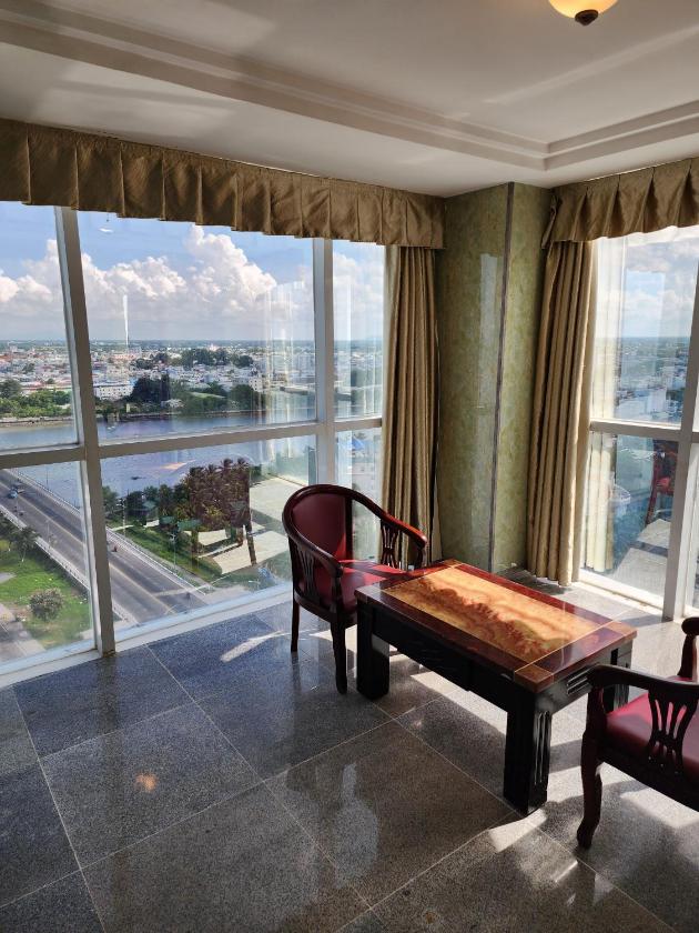 Suite Có Giường Cỡ King Nhìn Ra Biển