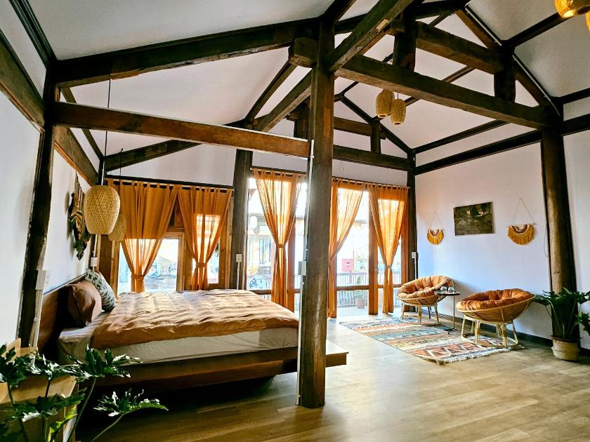 Phòng Có Giường Cỡ King Với Ban Công