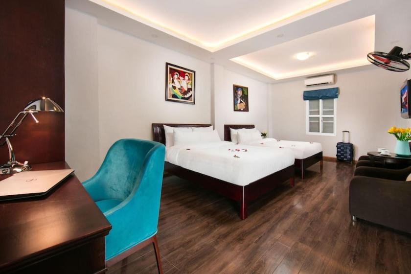 Phòng Deluxe 4 Người