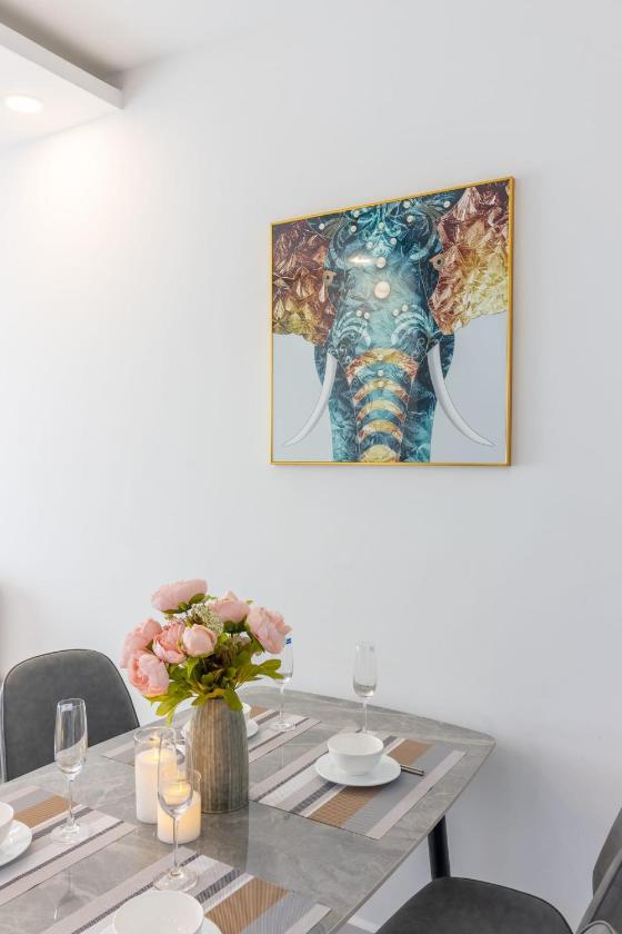 Căn hộ 2 phòng ngủ nhìn ra cảnh thành phố