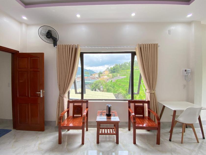 Phòng 4 Người Có Ban Công