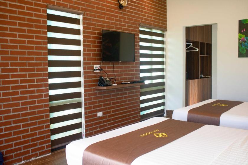 Phòng Deluxe Giường Đôi/2 Giường Đơn Có Ban Công