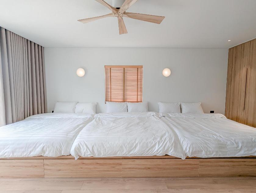 Phòng Ngủ Tập Thể 6 Giường Cho Cả Nam Và Nữ