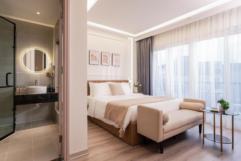 Suite Junior Có Ban Công