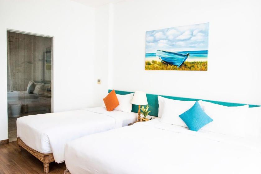 Phòng cho 3 người có Ban Công