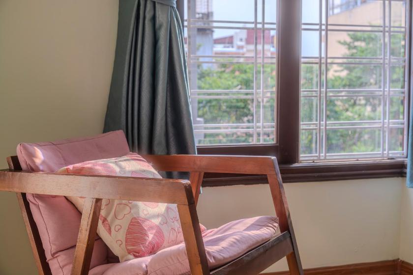 Phòng Có Giường Cỡ Queen Với Ban Công