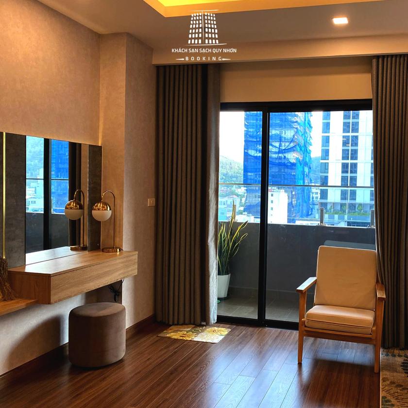 Studio Nhìn Ra Biển