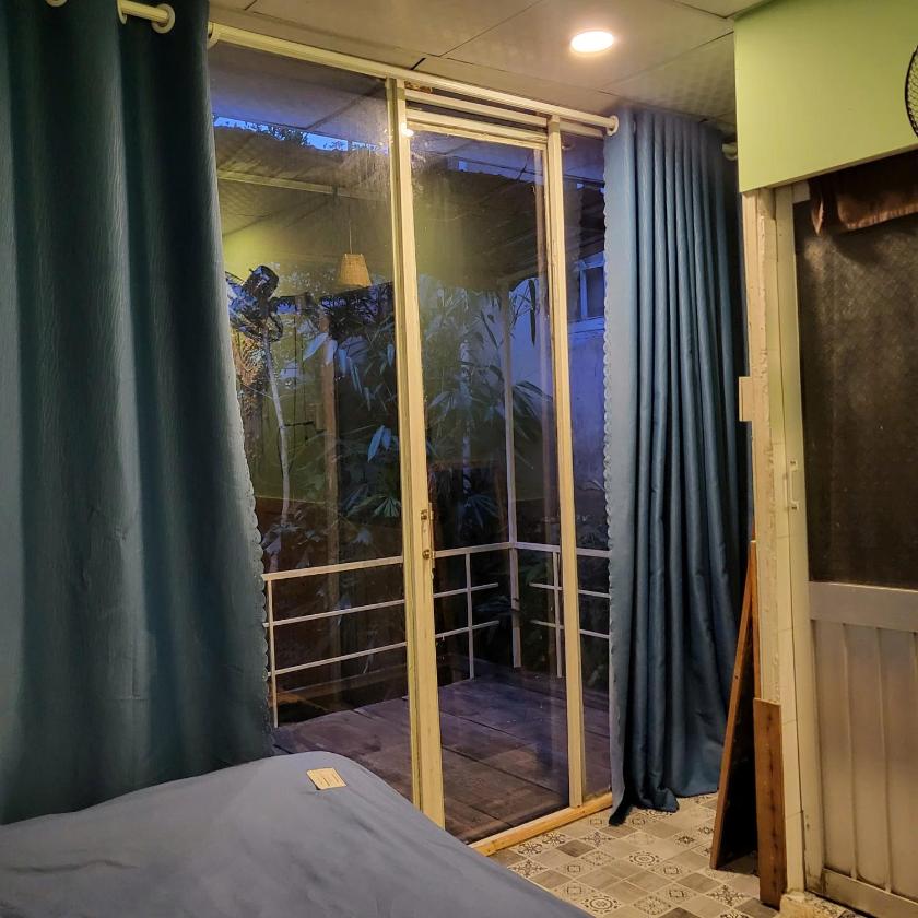 Studio Có Ban Công