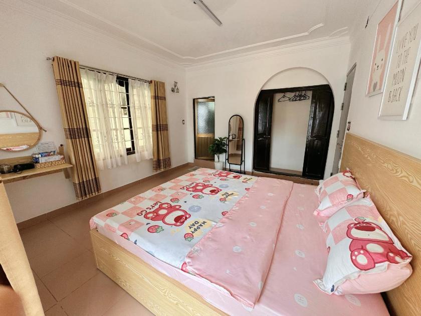 Phòng Giường Đôi Có Ban Công (2 Người Lớn + 1 Trẻ Em)