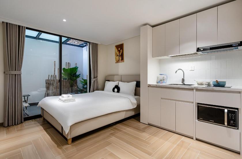 Phòng Giường Đôi Có Sân Trong