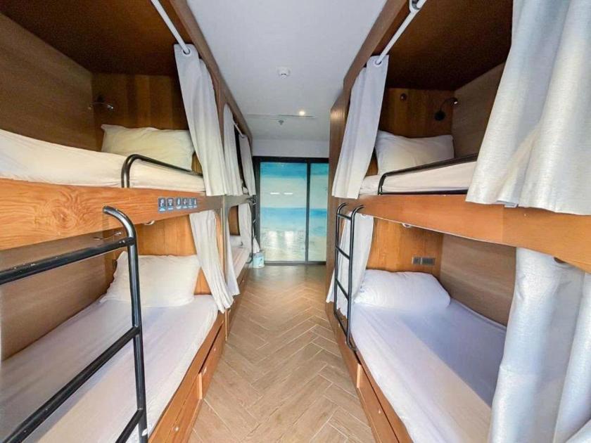 Phòng Ngủ Tập Thể 4 Giường Cho Cả Nam Và Nữ 