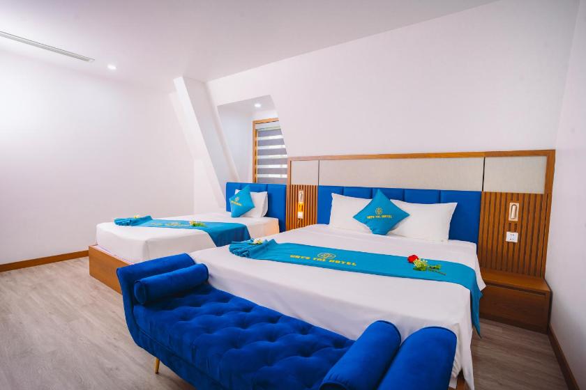 Phòng 3 Người Nhìn Ra Thành Phố