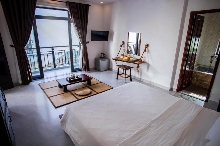 Phòng Giường Đôi Có Ban Công