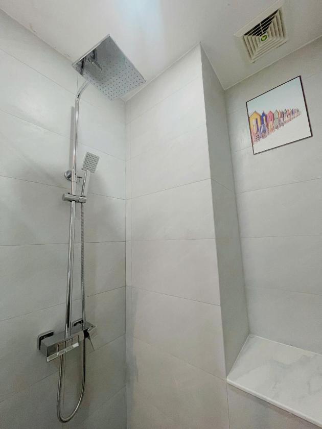 Phòng Deluxe (2 Người lớn + 1 Trẻ em)