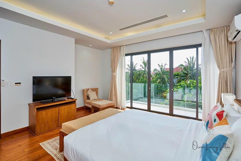 Biệt Thự Có Hồ Bơi Riêng