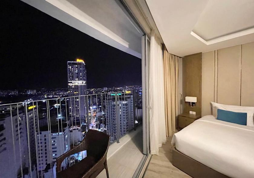 Phòng Deluxe Giường Đôi Có Bồn Tắm