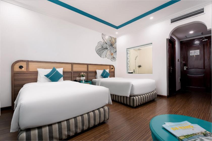 Phòng Gia Đình Nhìn Ra Biển Từ Phía Bên Cạnh