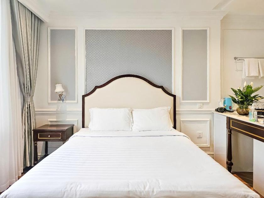 Phòng Deluxe Giường Đôi Có Bồn Tắm