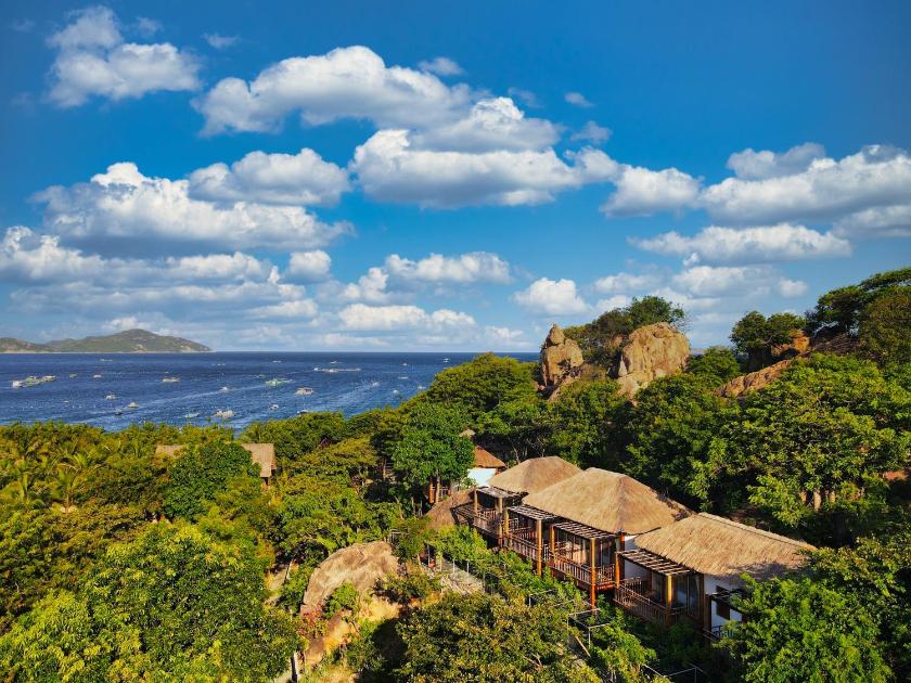 Bungalow Deluxe Bungalow Deluxe