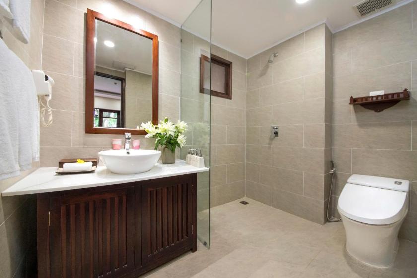 Phòng Superior Giường Đôi Nhìn Ra Vườn Phòng Superior Giường Đôi Nhìn Ra Vườn