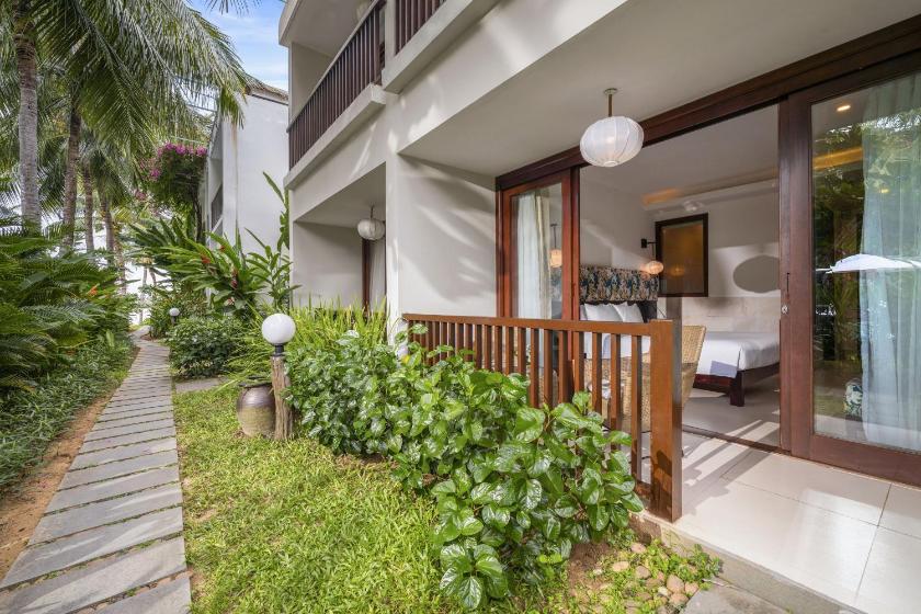 Phòng Deluxe Giường Đôi/2 Giường Đơn Nhìn Ra Hồ Bơi Phòng Deluxe Giường Đôi/2 Giường Đơn Nhìn Ra Hồ Bơi