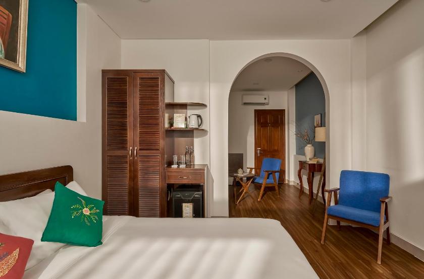 Suite Junior Có Ban Công Và Dịch Vụ Giặt Là Miễn Phí