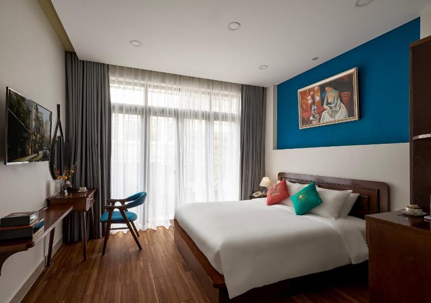 Suite Junior Có Ban Công Và Dịch Vụ Giặt Là Miễn Phí