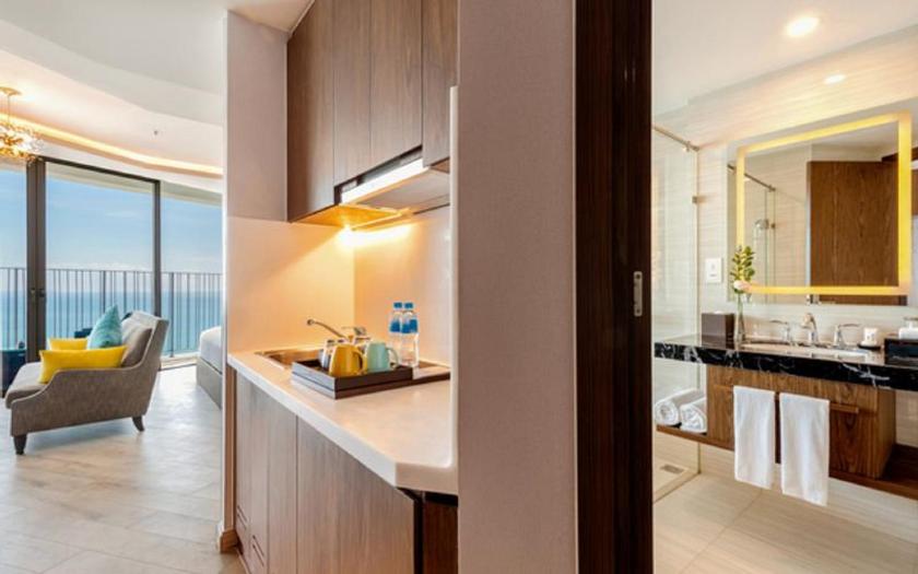 Phòng Có Giường Cỡ Queen Và Bồn Tắm Spa