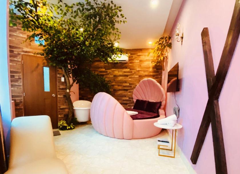 Phòng Deluxe Giường Đôi Có Bồn Tắm