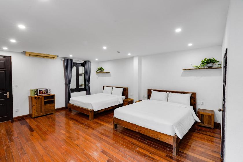 Phòng Deluxe 4 Người