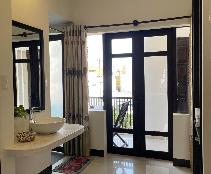 Phòng Gia Đình Có Ban Công