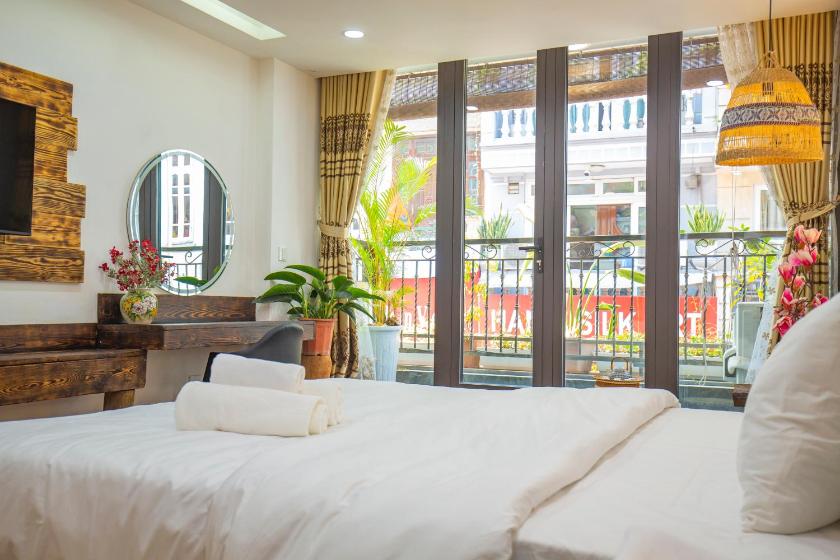 Phòng Giường Đôi Hạng Tiết Kiệm