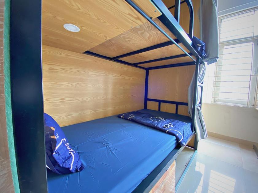 Phòng Ngủ Tập Thể Cho Cả Nam Và Nữ