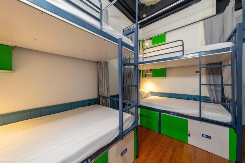 Giường Trong Phòng Ngủ Tập Thể 6 Giường