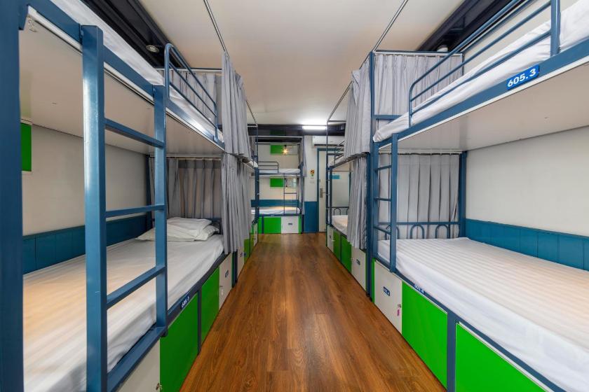 Giường Đơn Trong Phòng Ngủ Tập Thể 10 Giường