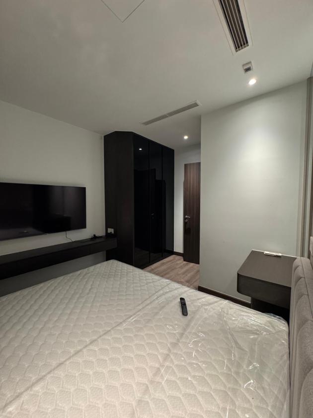 Căn hộ 2 phòng ngủ nhìn ra hồ nước