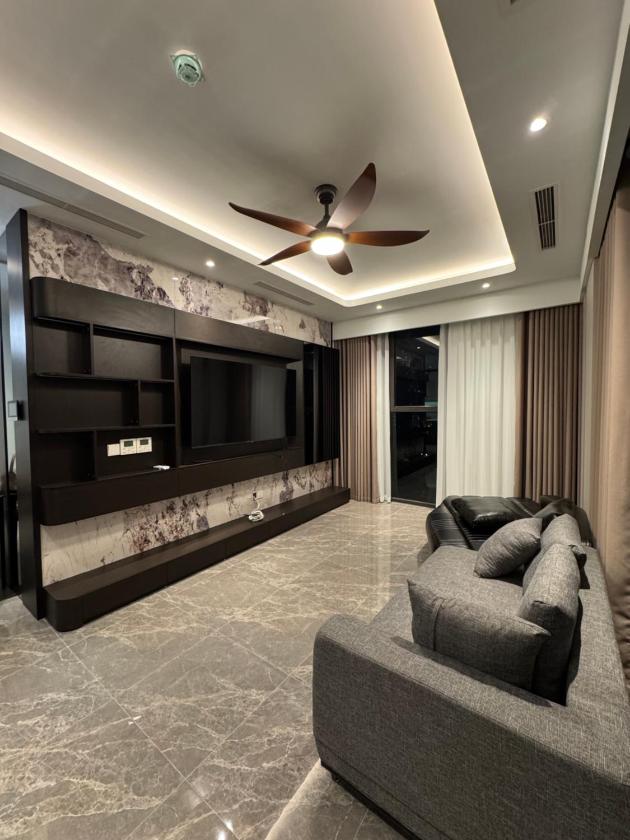 Căn hộ 2 phòng ngủ nhìn ra hồ nước