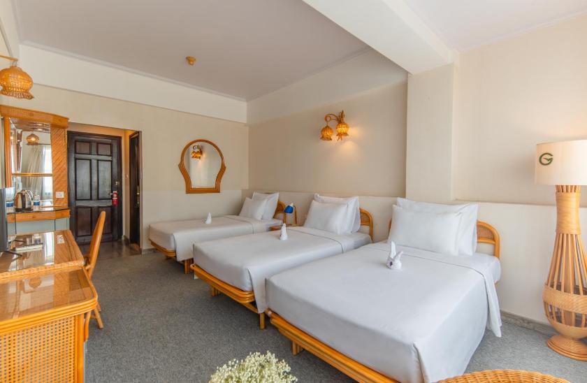 Phòng cho 3 người có Ban Công