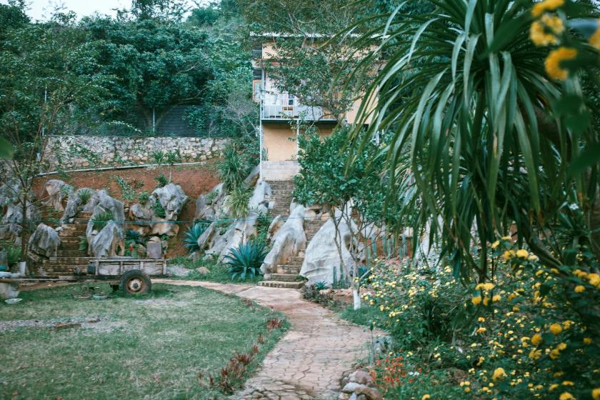 Phòng Ngủ Tập Thể 6 Giường Cho Cả Nam Và Nữ