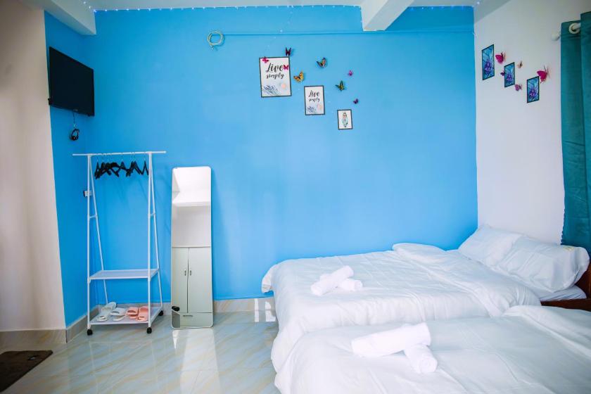 Phòng Giường Đôi/2 Giường Đơn Có Phòng Tắm Riêng