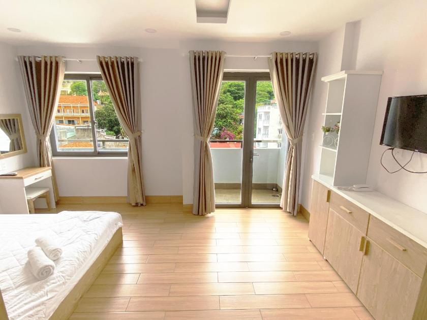 Studio Có Ban Công