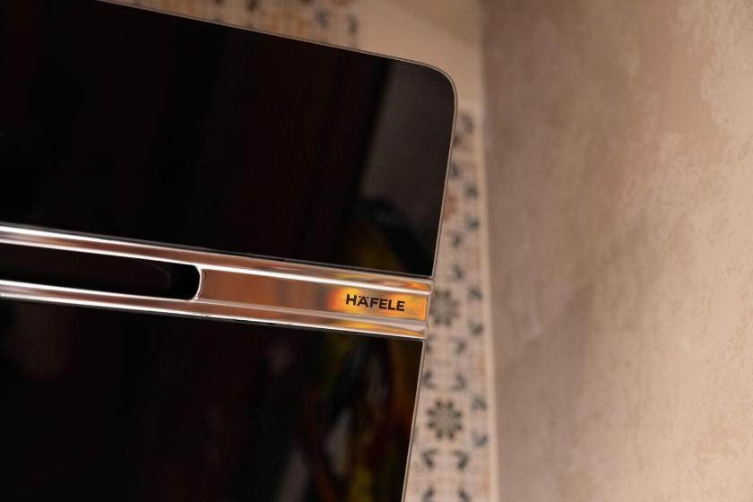 Studio Nhìn ra hồ