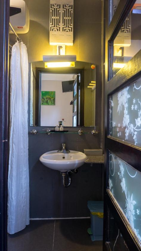 Phòng Giường Đôi Hạng Bình Dân