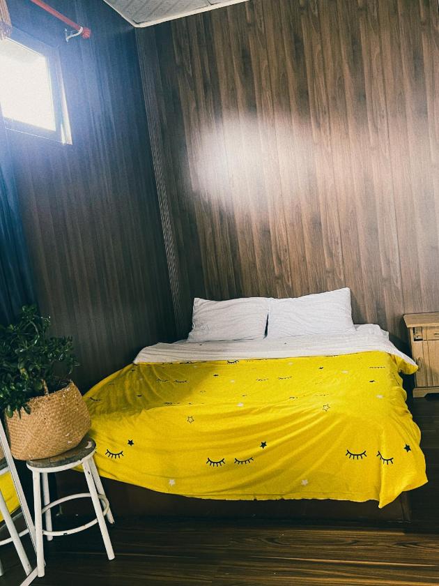 Phòng gia đình với phòng tắm riêng. Phòng gia đình với phòng tắm riêng.