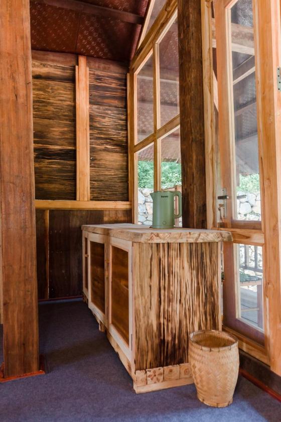 Phòng Ngủ Tập Thể 6 Giường Cho Cả Nam Và Nữ