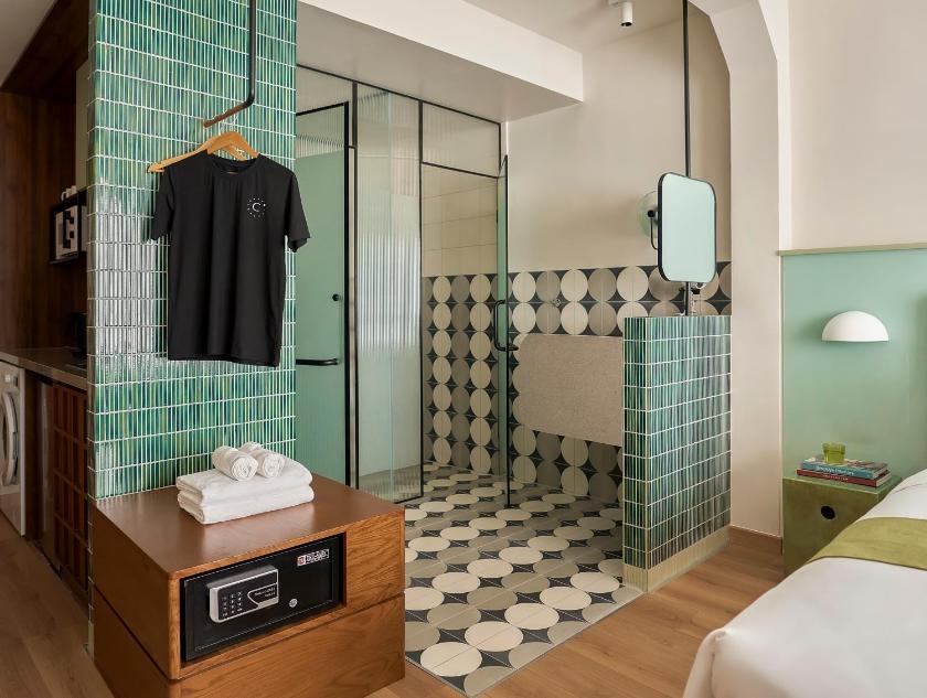 Studio Có Giường Cỡ Queen