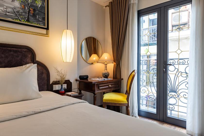 Suite Junior Có Ban Công